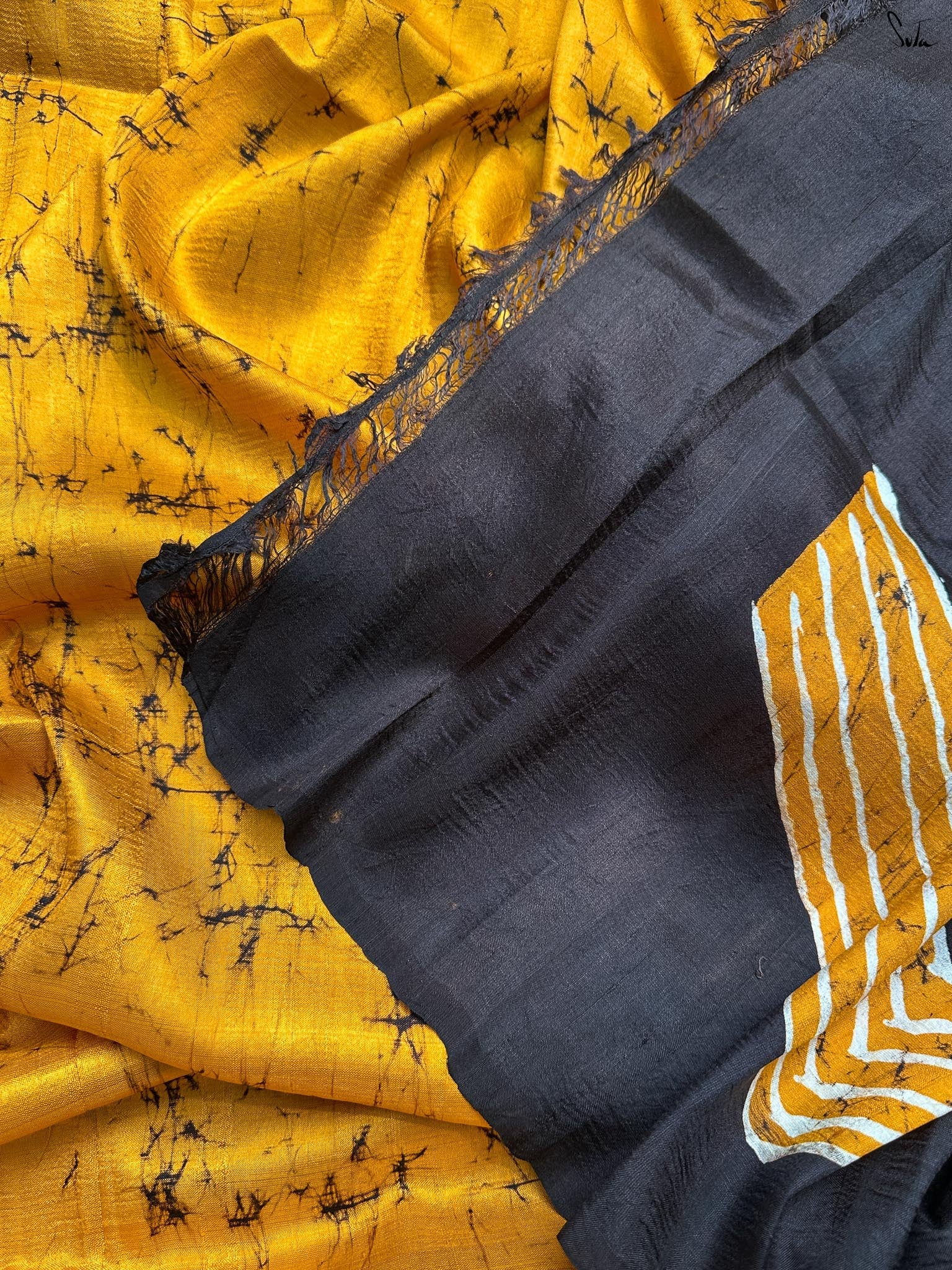Golpo Batik (Hand Painted Batik Silk Saree)