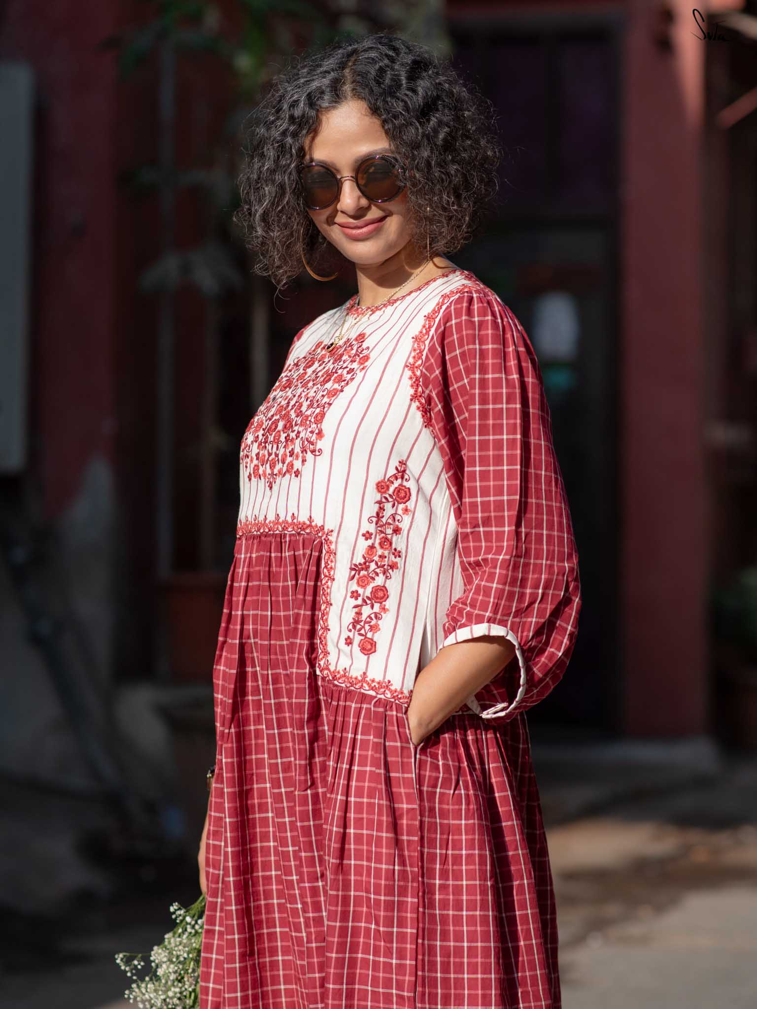 Gulabi ghar