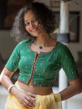 Hari Mirch