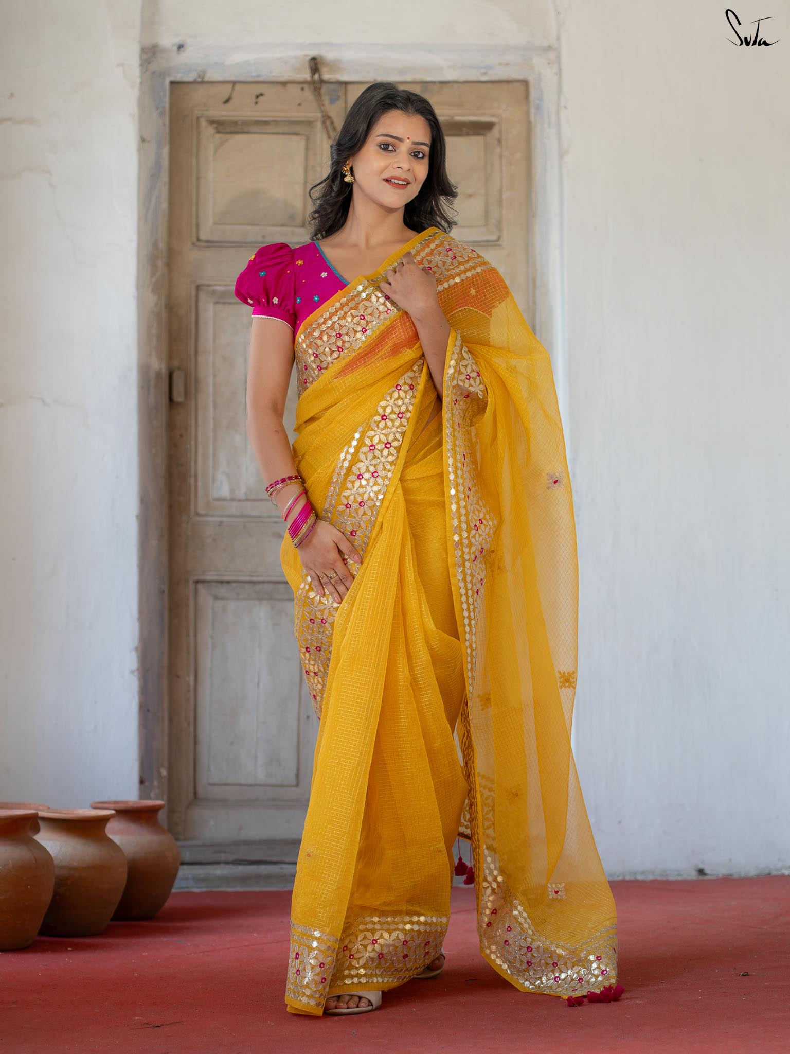 Holud Pakhi