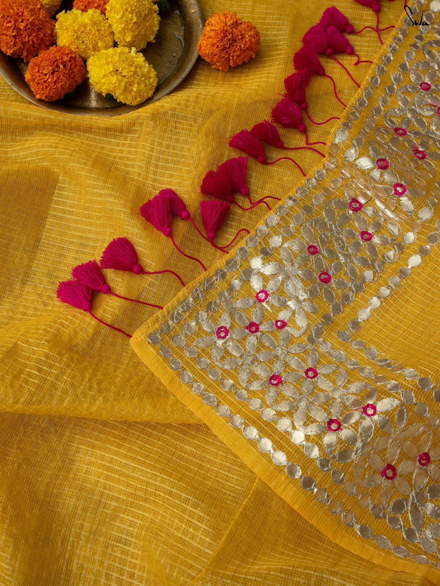 Holud Pakhi