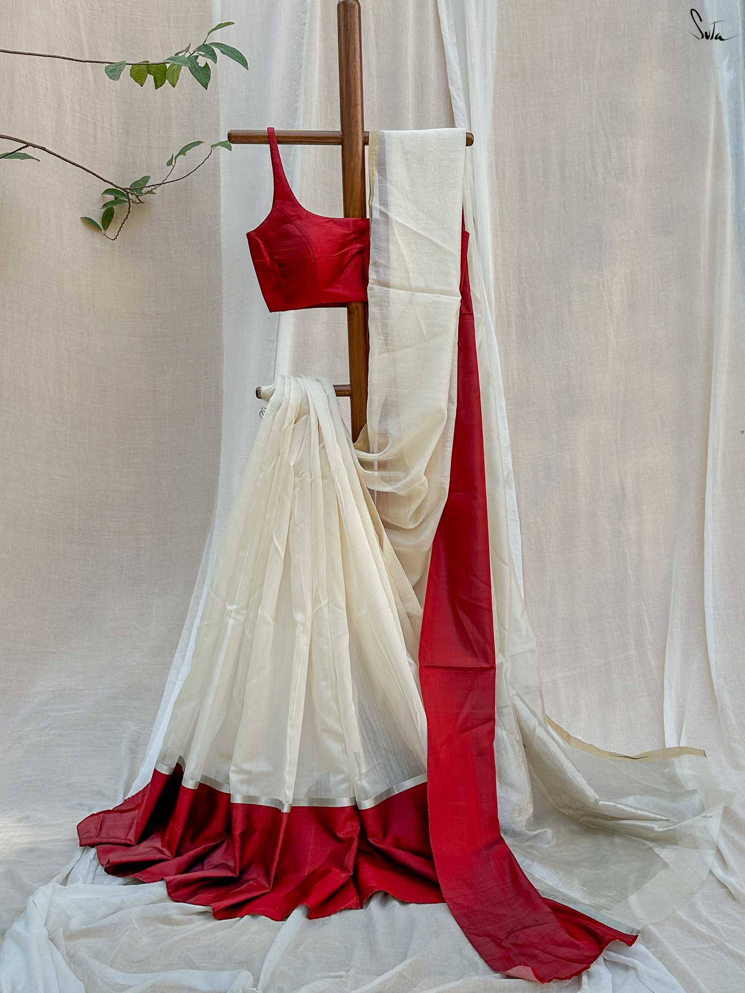 Seeking Saraswati White Mashru Border Saree