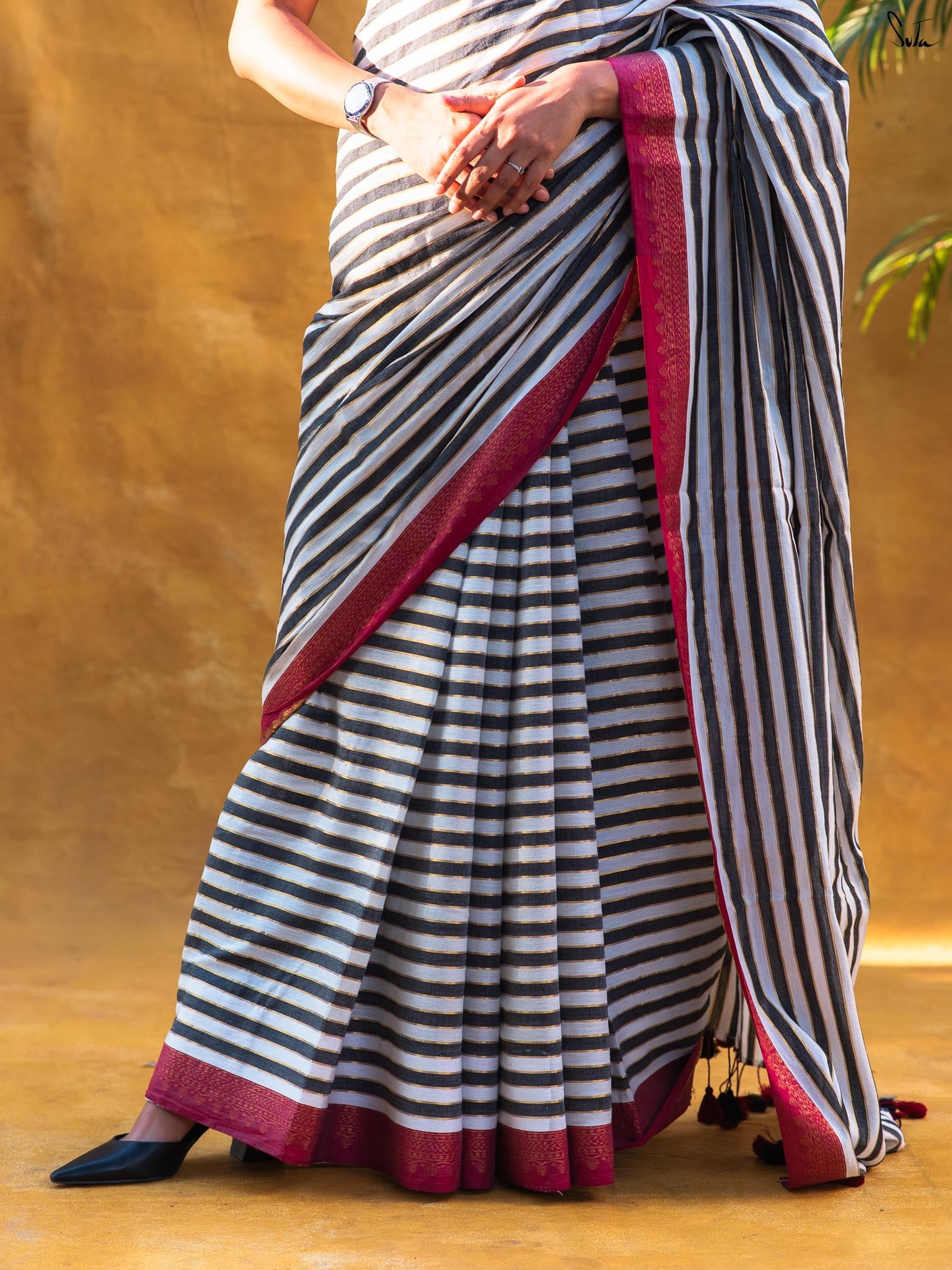 Suta White Pure Cotton Saree