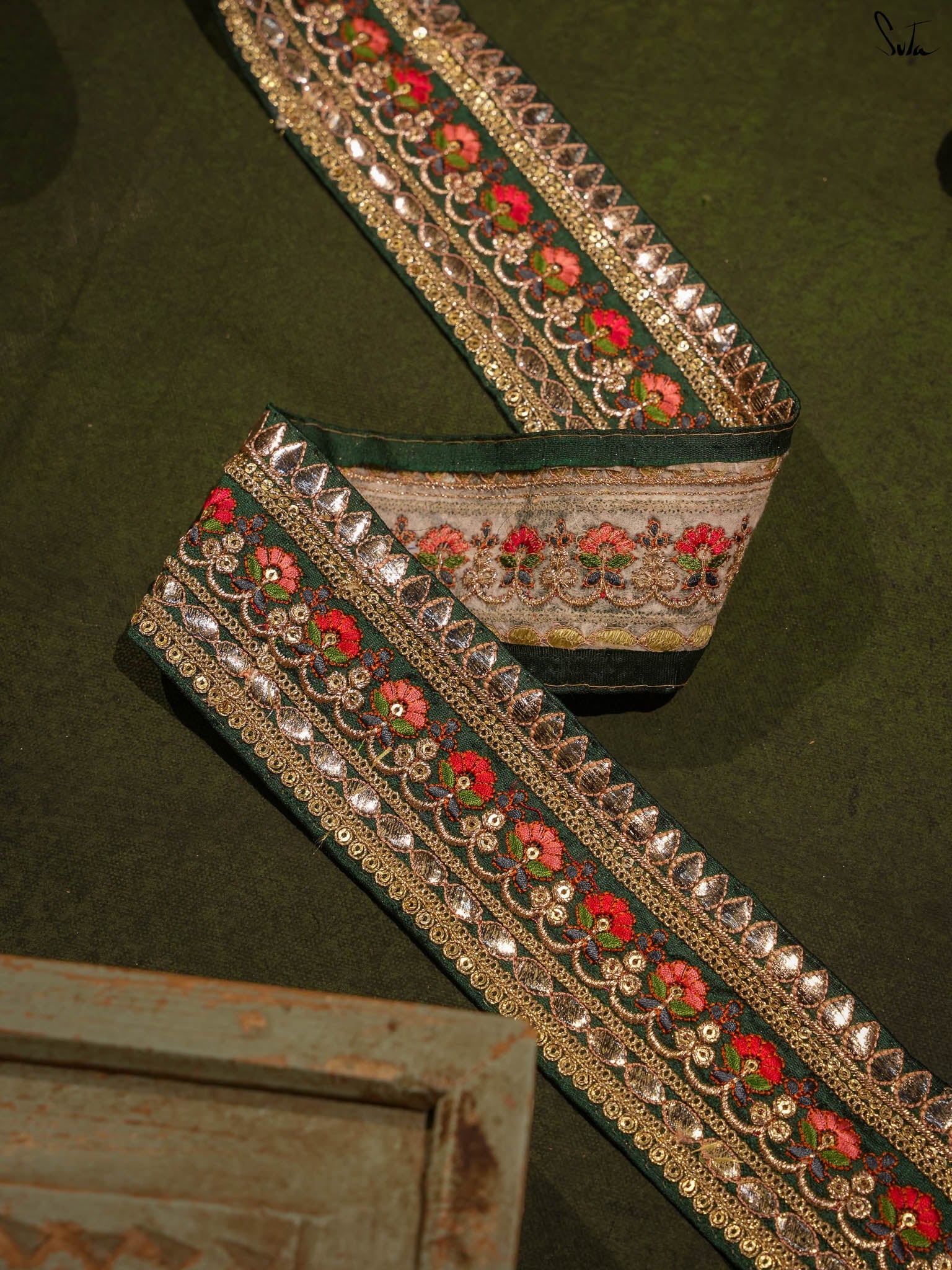 Pankhuri Kinari