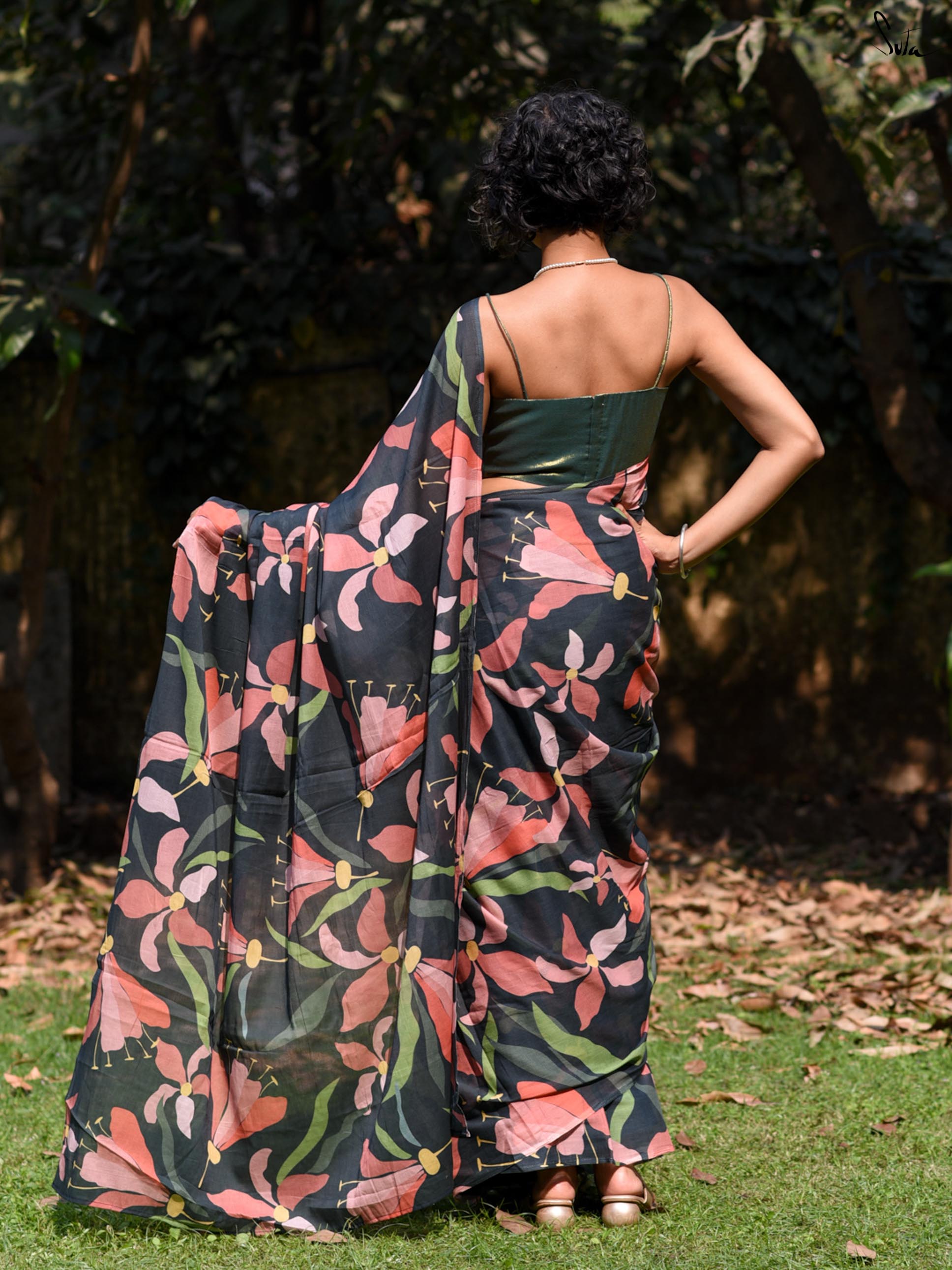 Phoolo Ki Chaddar Saree
