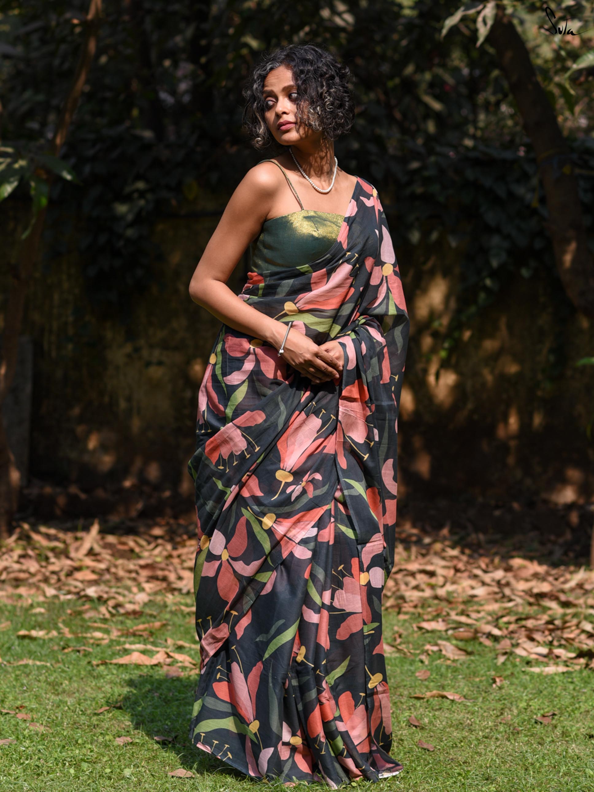 Phoolo Ki Chaddar Saree