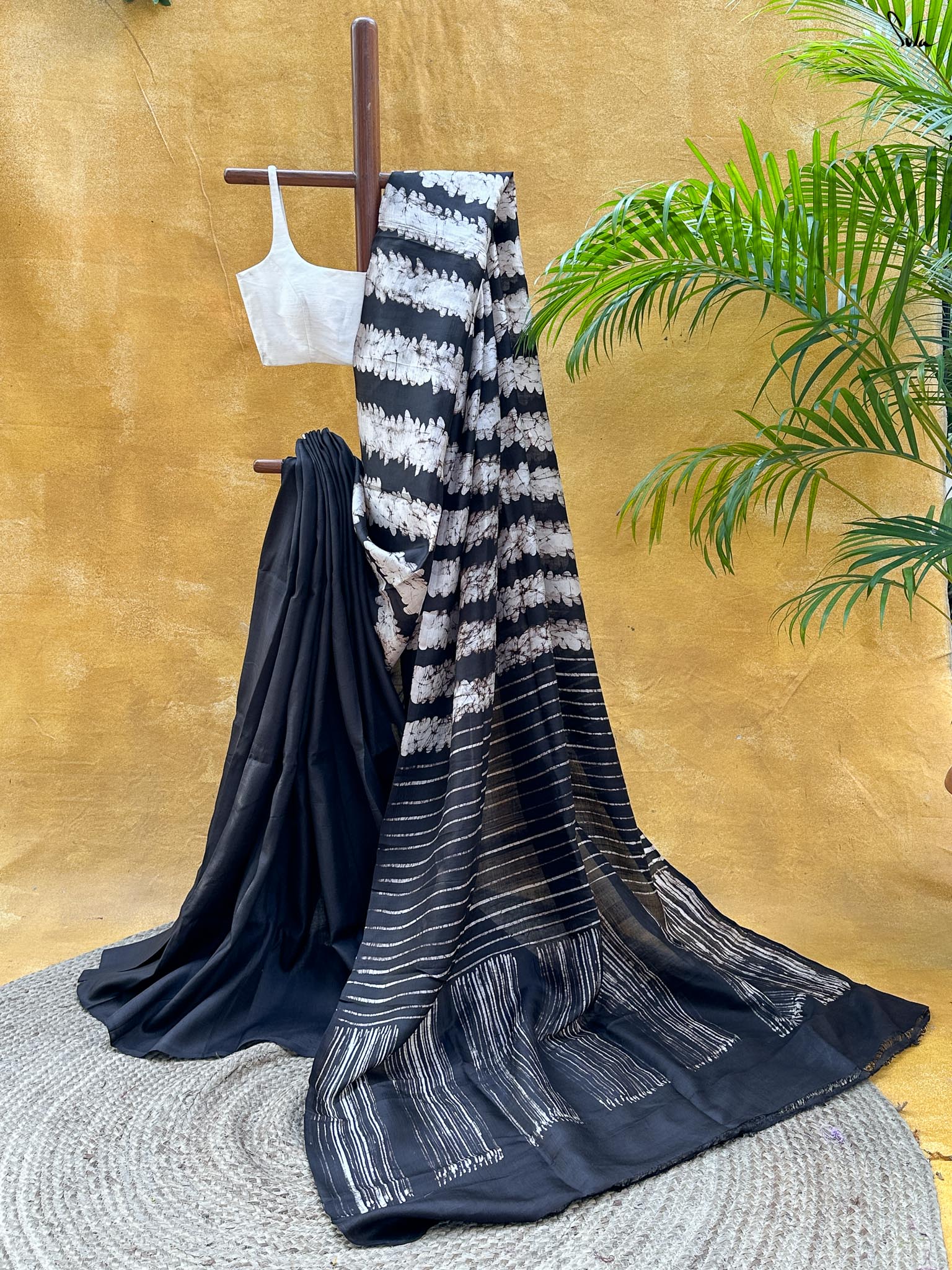 Rang Blend (Pure Silk Hand Batik Saree)