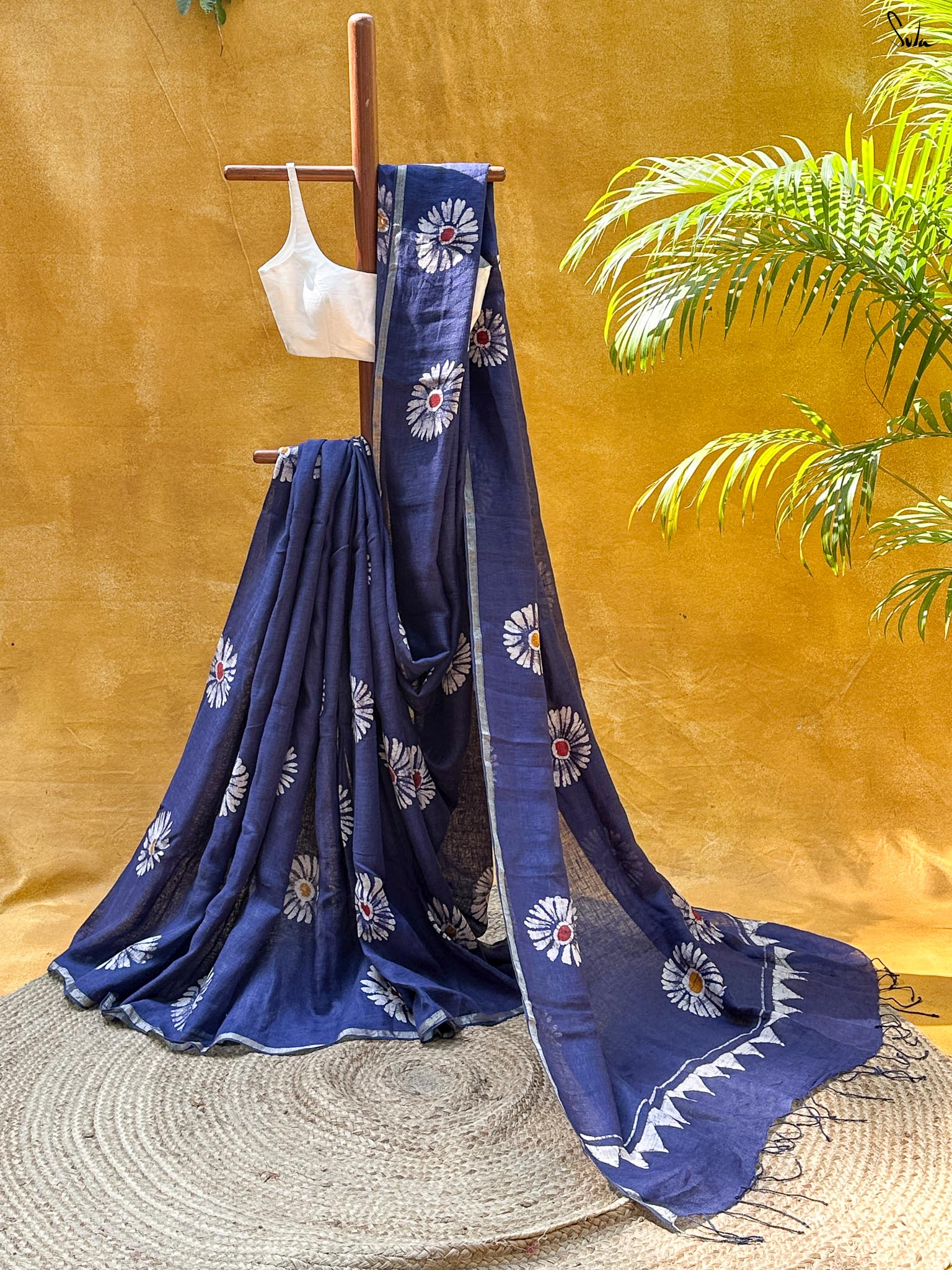 Rang Veda (Pure Linen Hand Batik Saree)