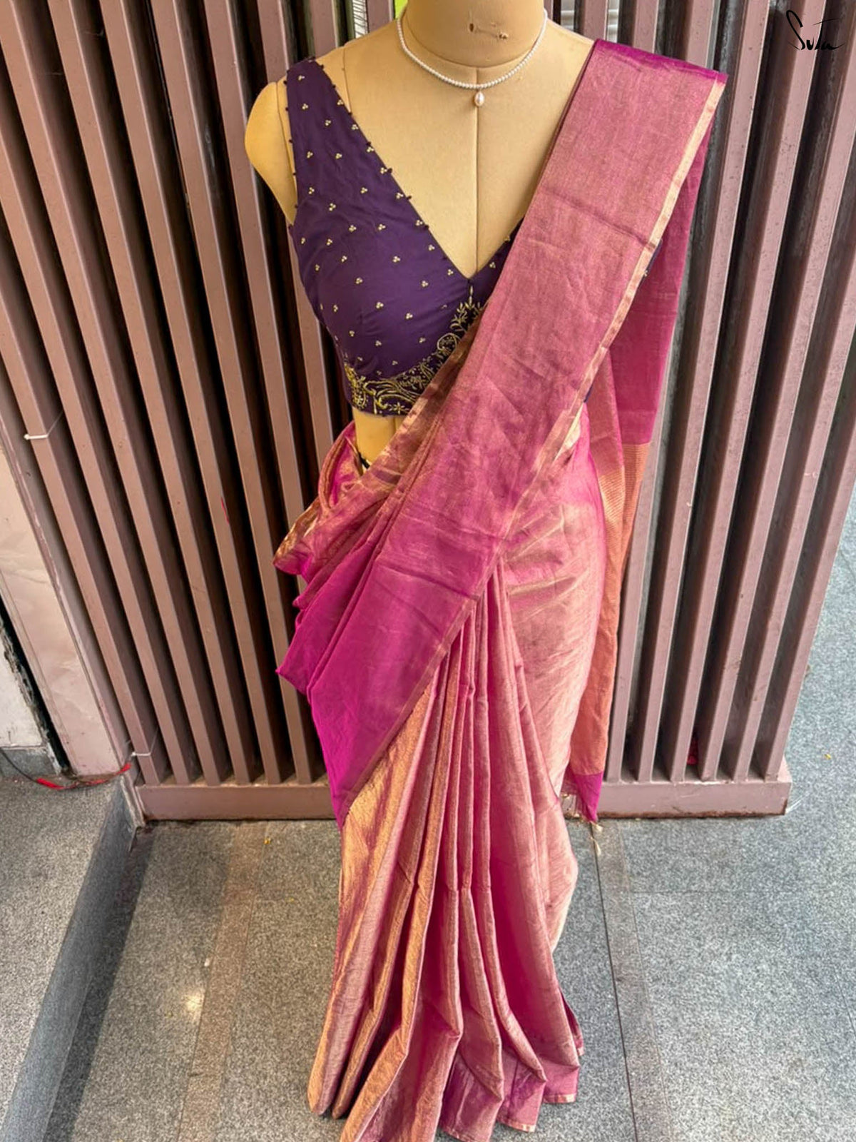 Roshani Gulab