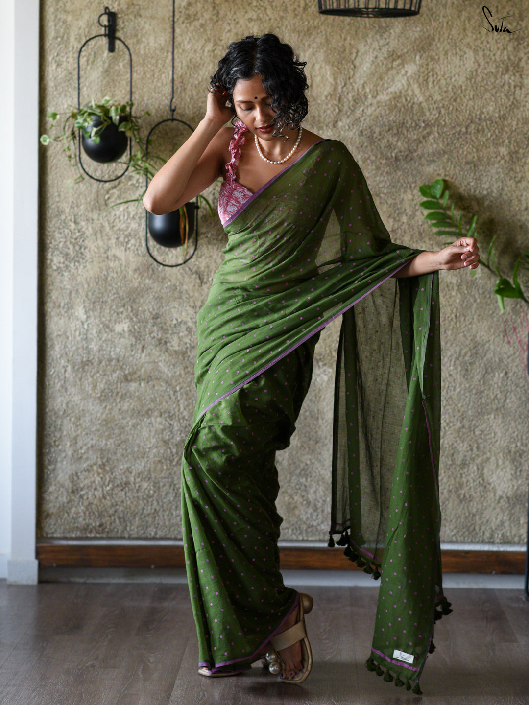 Pothos Polka Saree