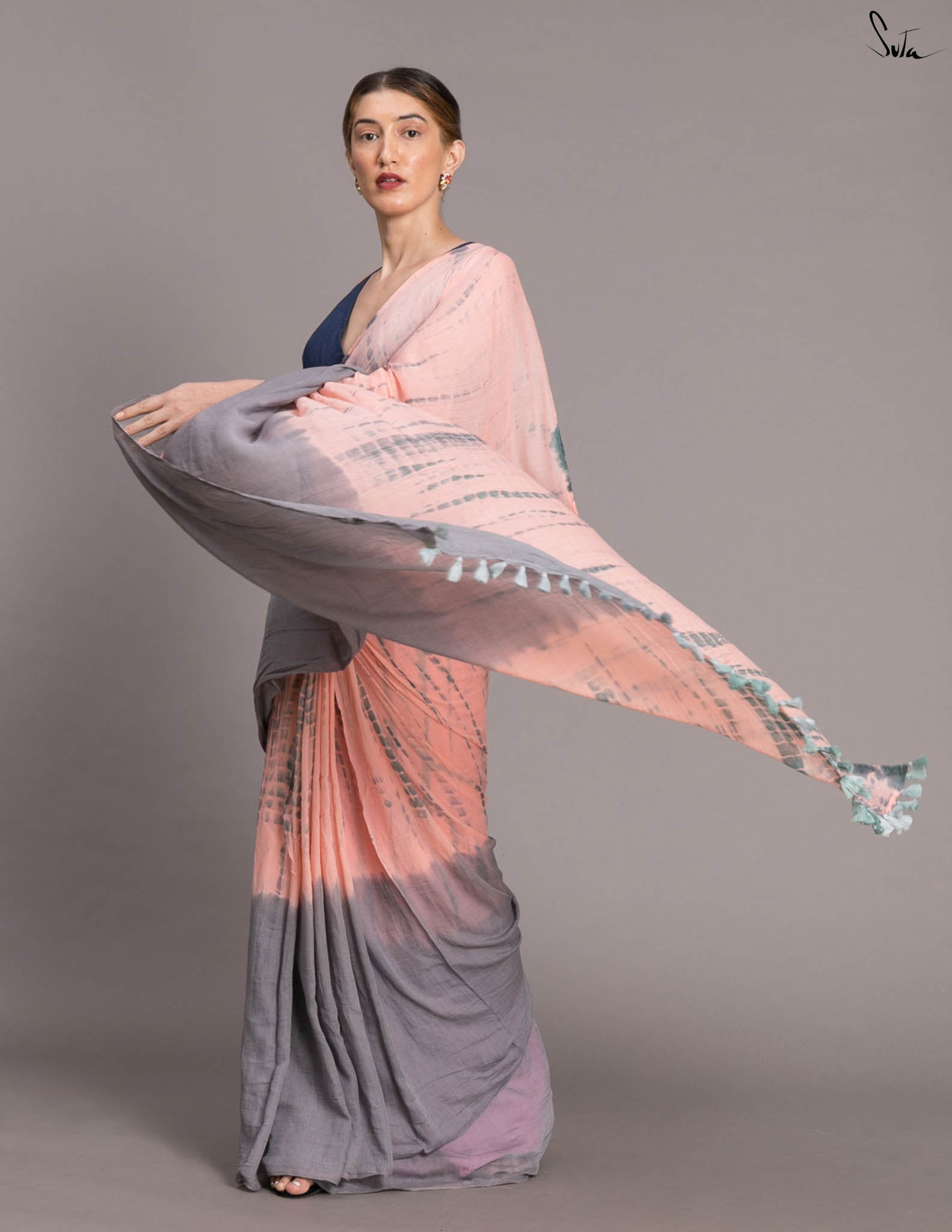 Suta Peach-Coloured & Grey Tie & Dye Pure Cotton Saree