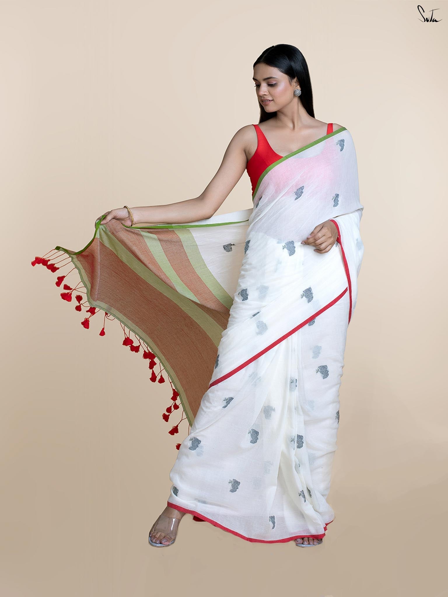 Suta Women White Ethnic Motifs Motif Printed Cotton Saree
