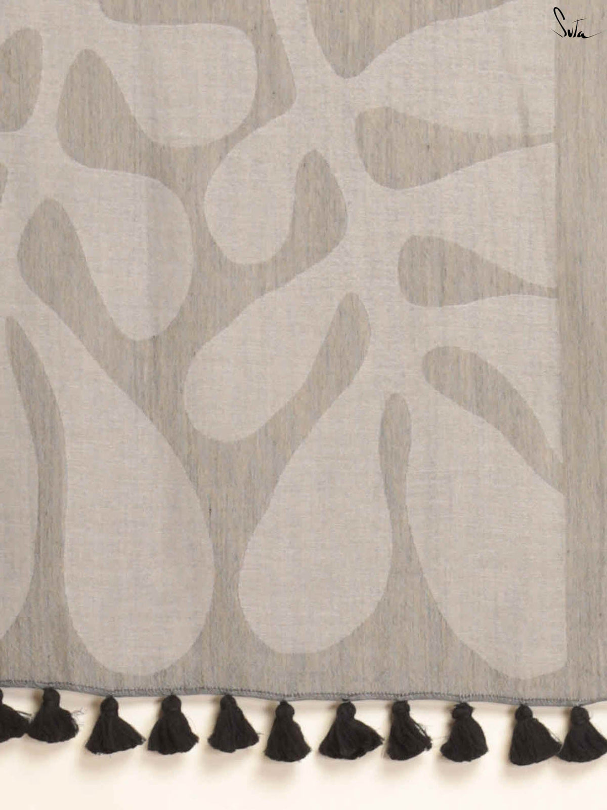Suta Grey Floral Printed Saree