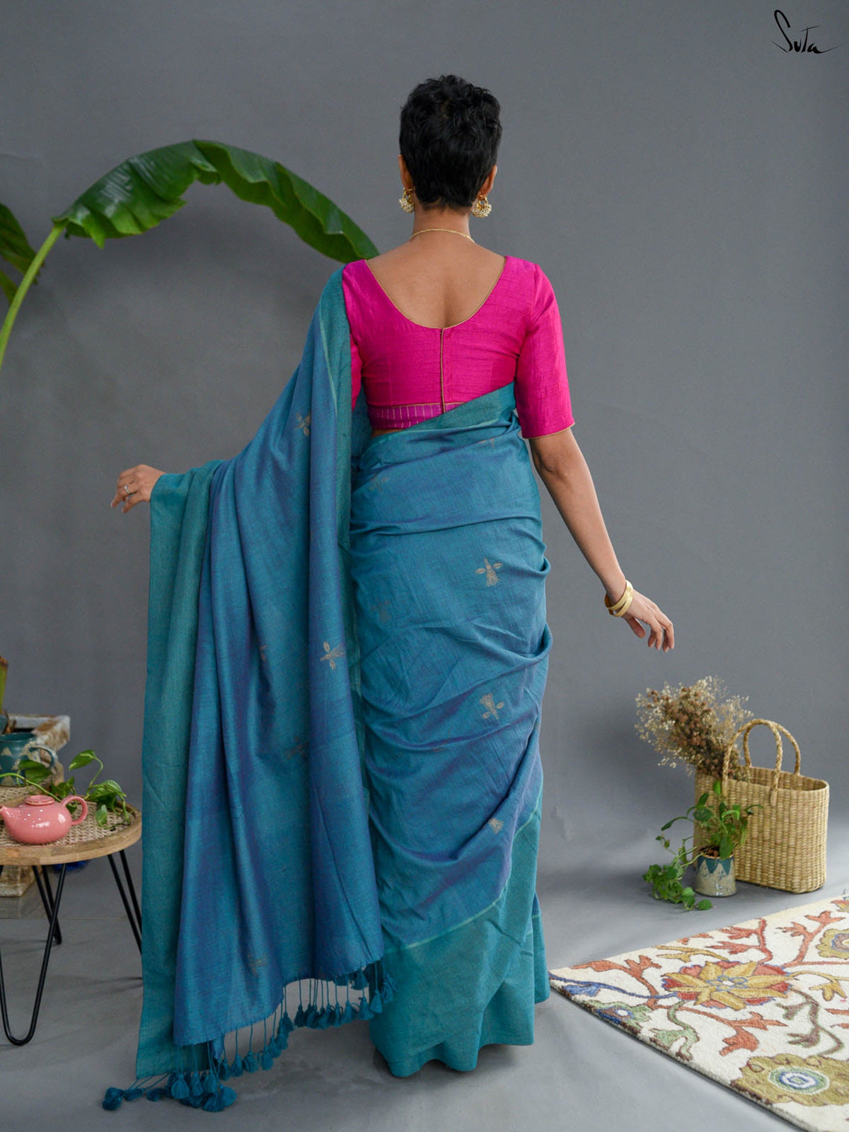 Suta Turquoise Blue & Gold-Toned Floral Woven Design Zari Pure Cotton Saree