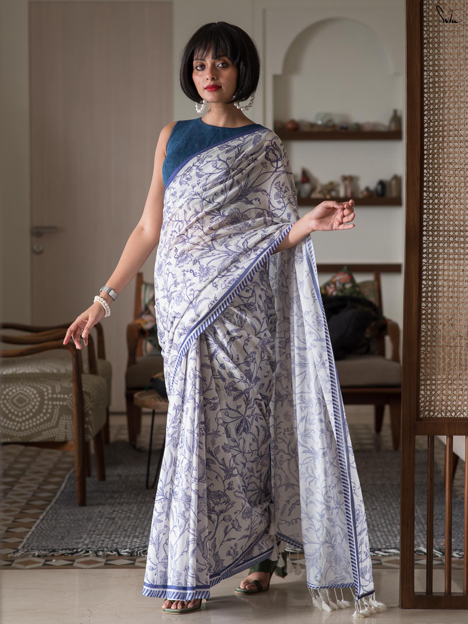 Suta Floral Printed Mul Cotton Saree