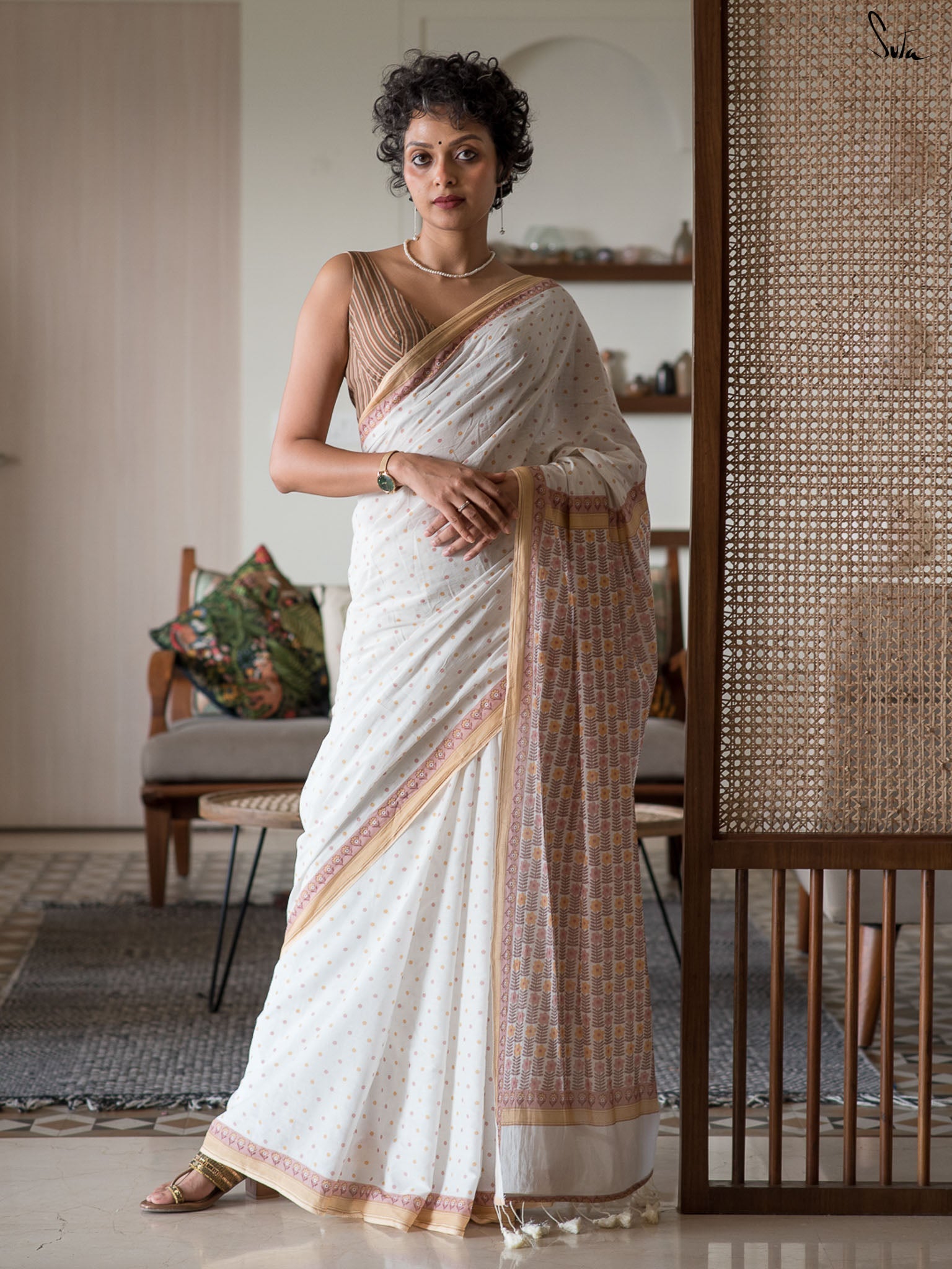 Sitaron se agge Saree