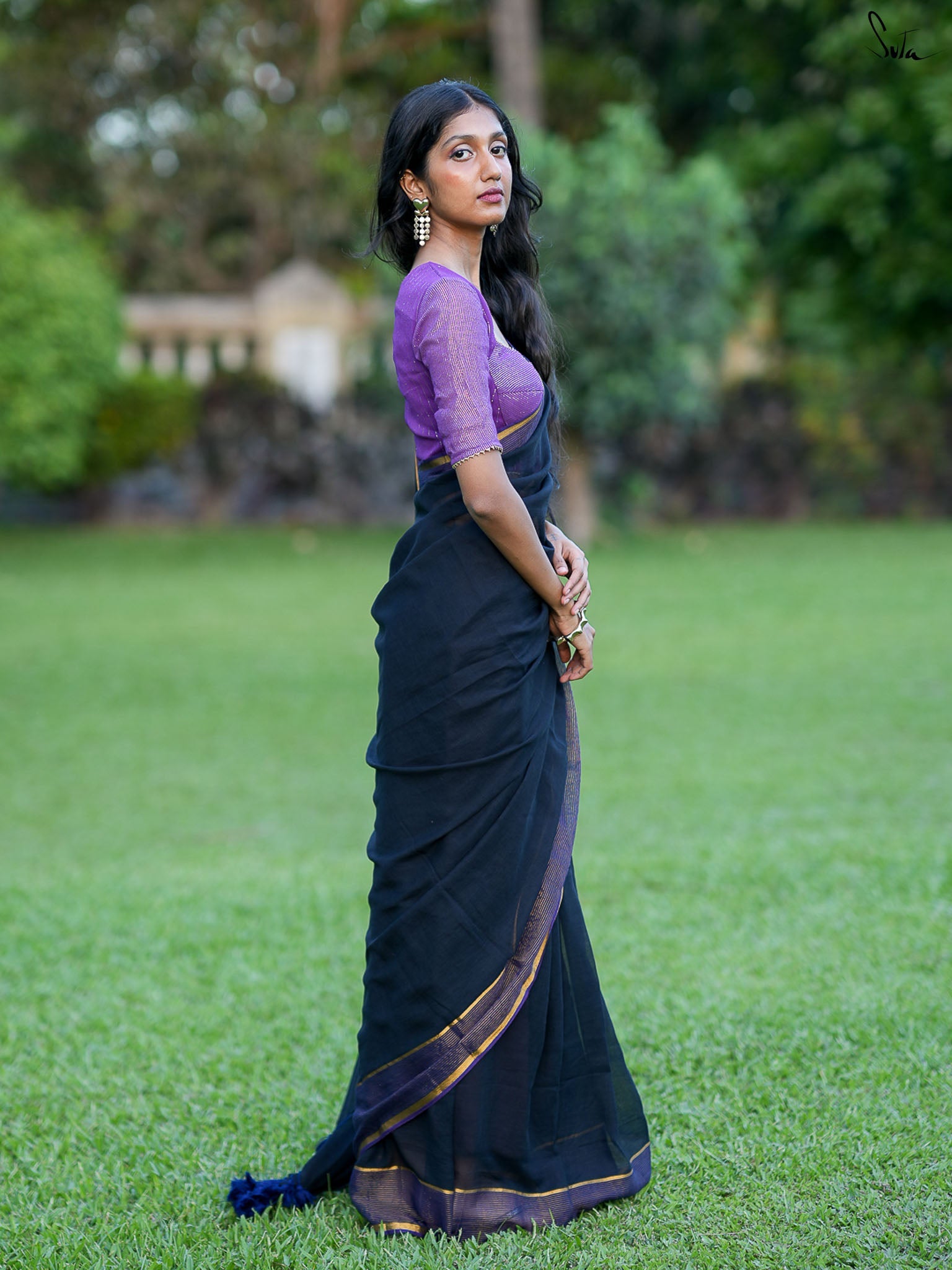 Stripe Border Mul Zari