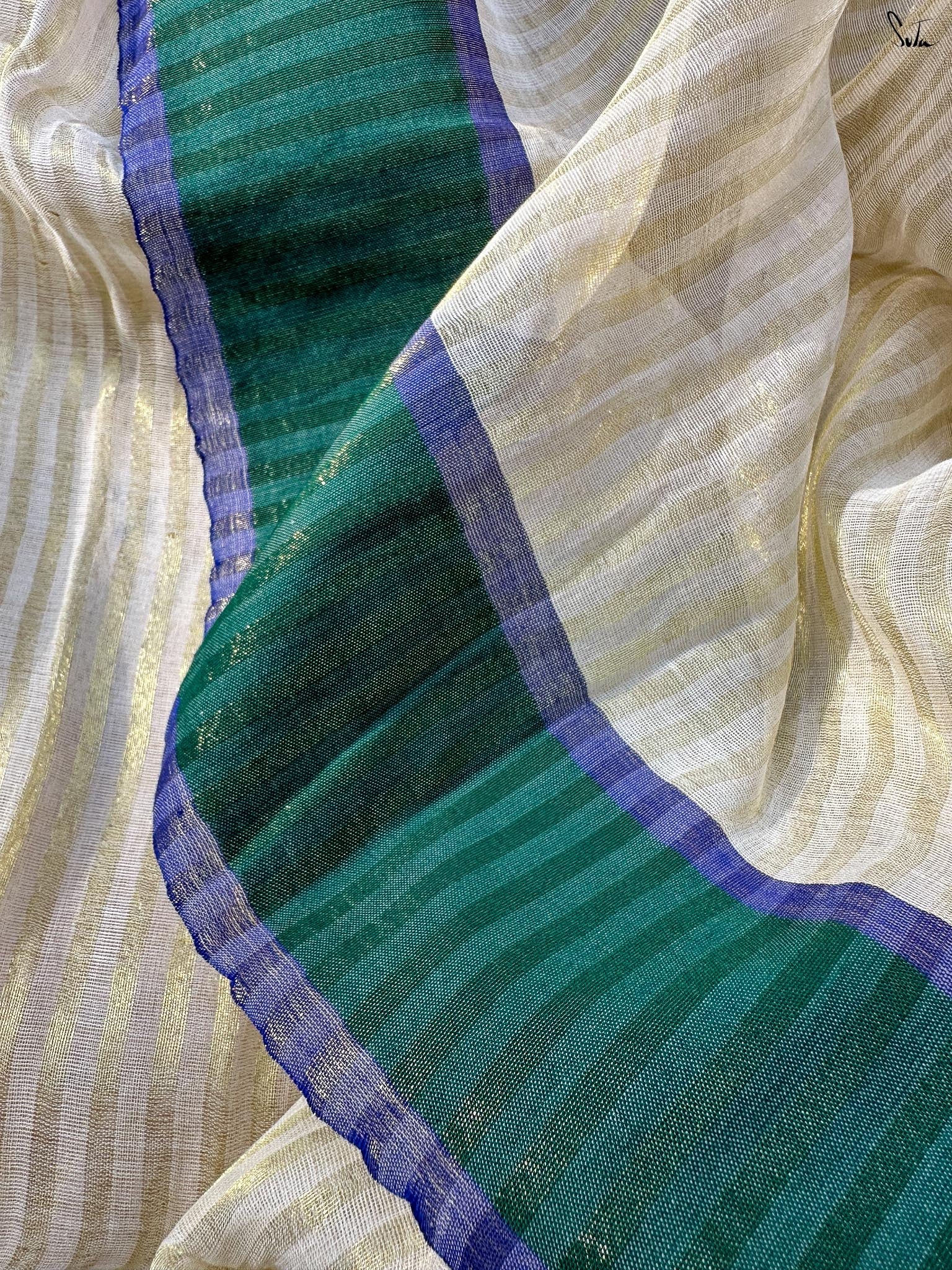 Shwet Panna Jamuni
