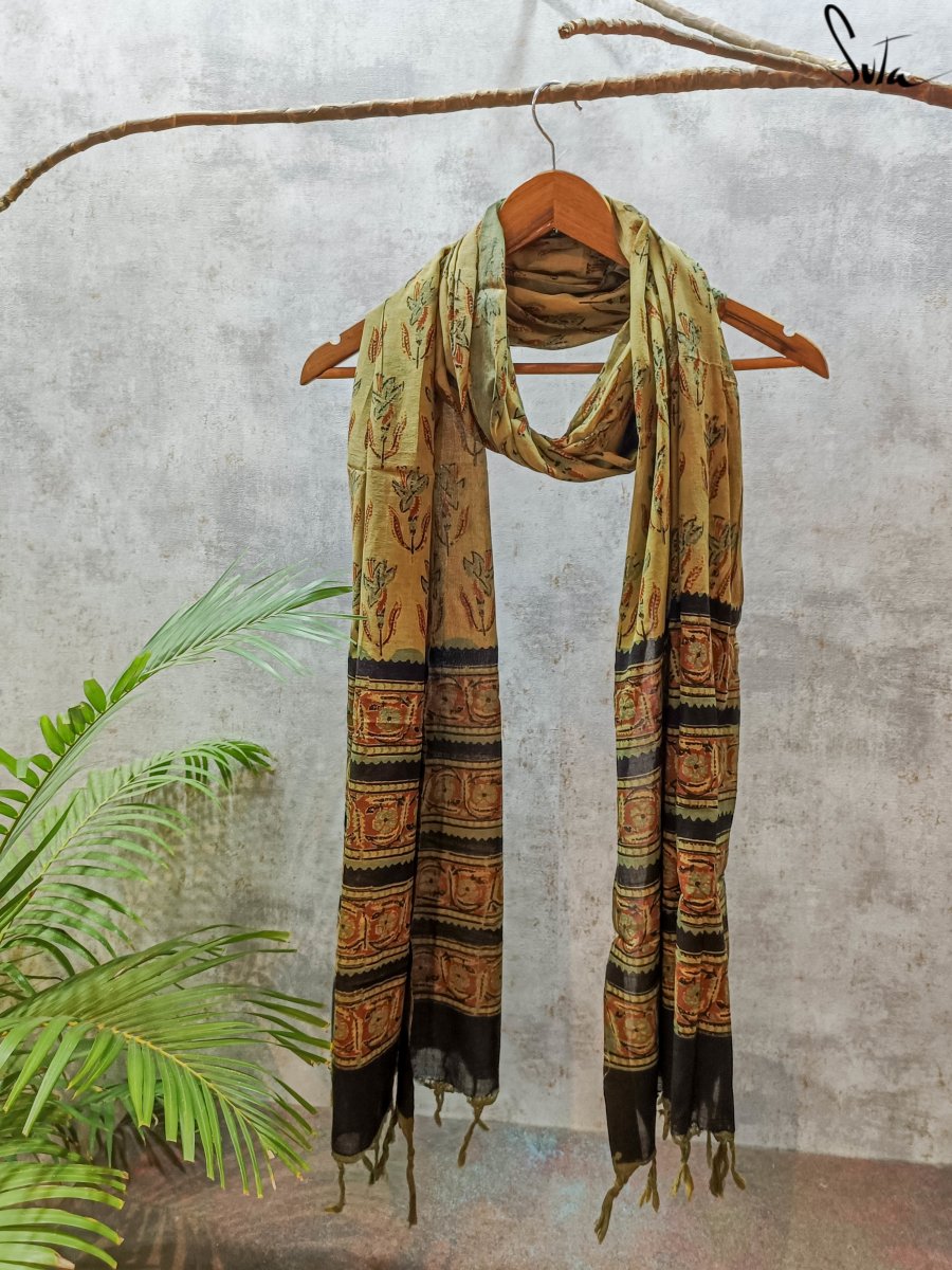 Autumn garden (Dupatta) - suta