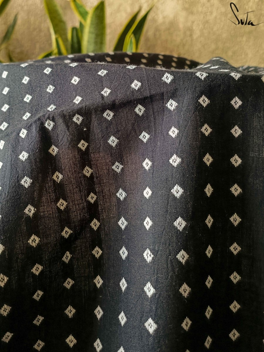 Charcoal Dimples - suta