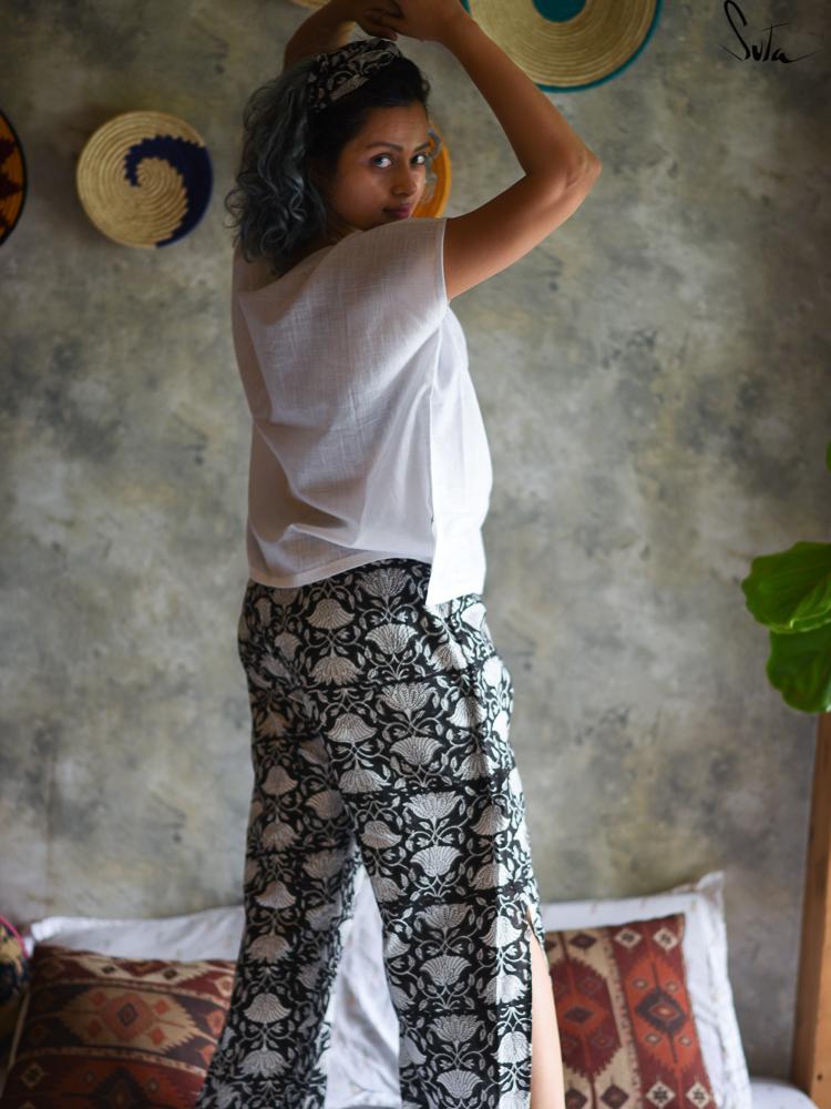 Comfortably Slump (Night Suit) - suta.in