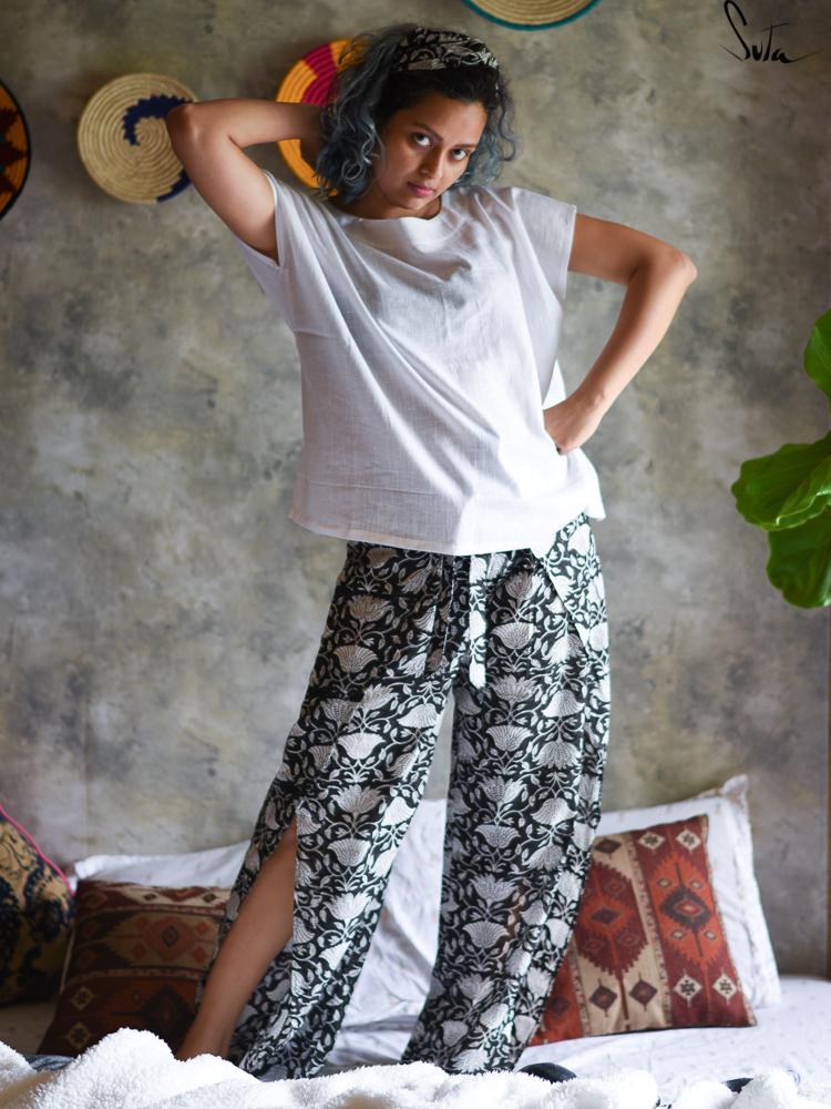 Comfortably Slump (Night Suit) - suta.in