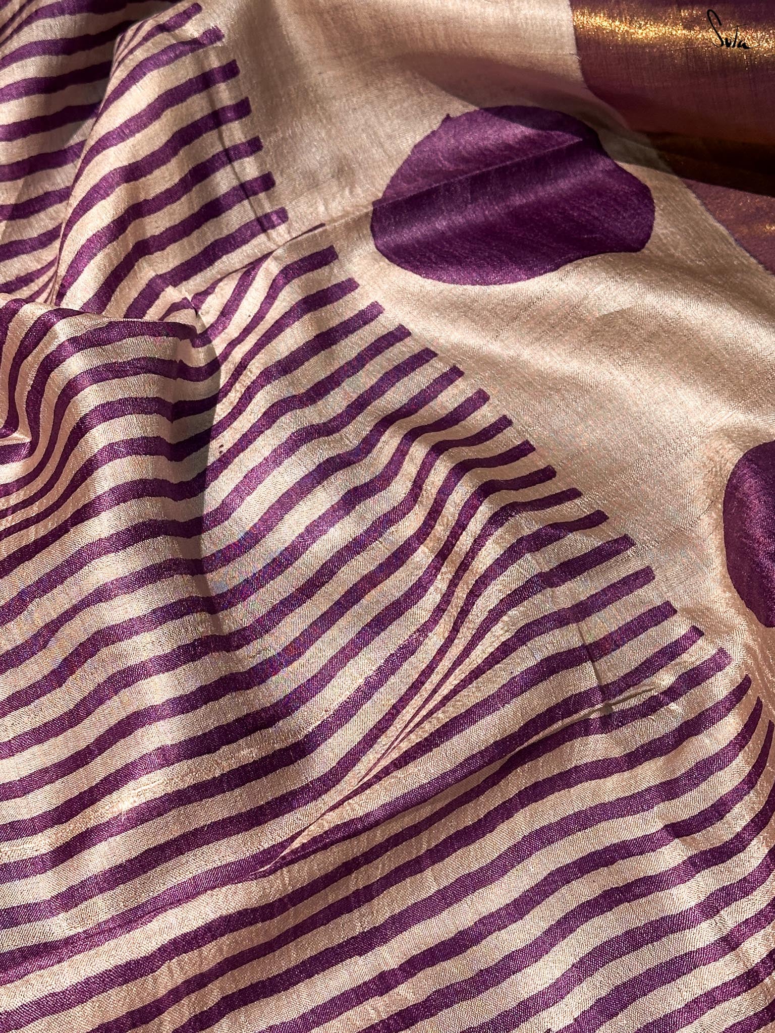 Rangrez Morni (Hand Painted Pure Silk Saree)