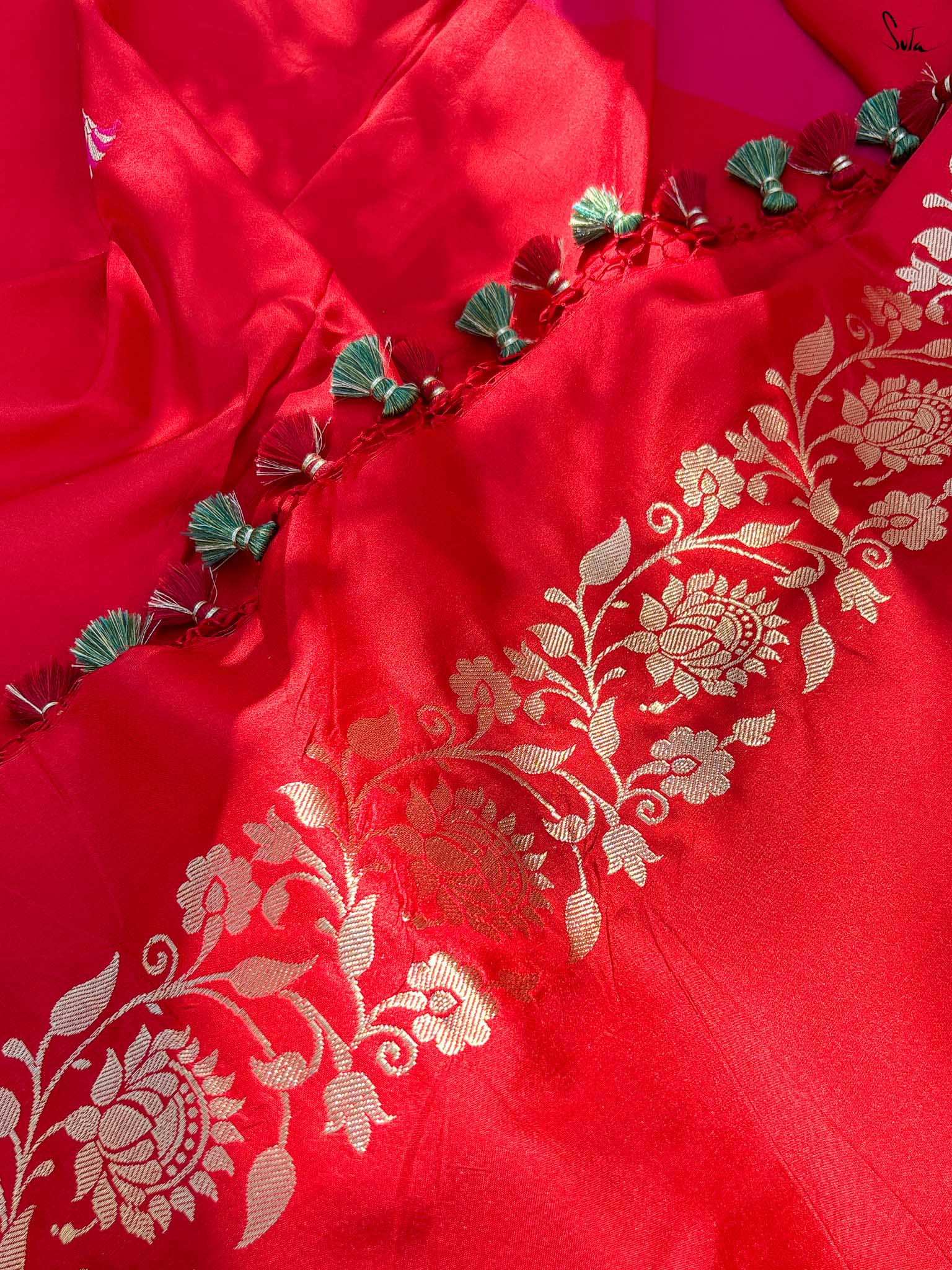 Trilochan Red Banarasi Saree