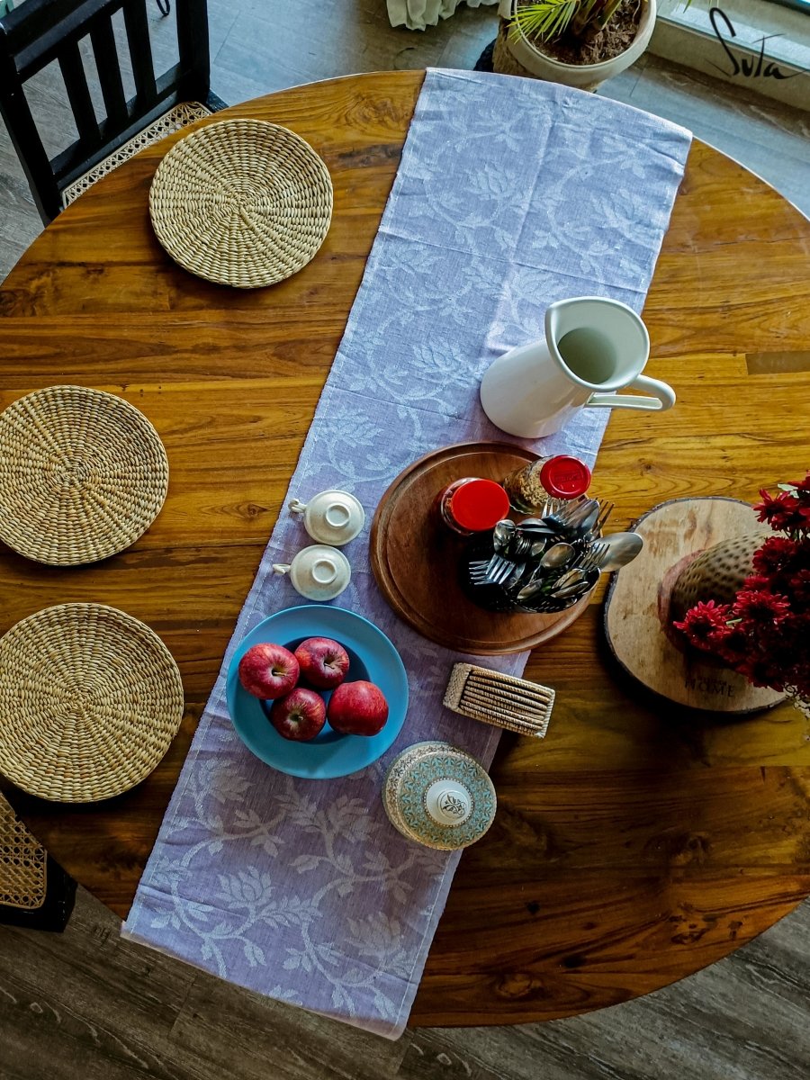 Lavender Berry crumbles (Table Runner) - suta