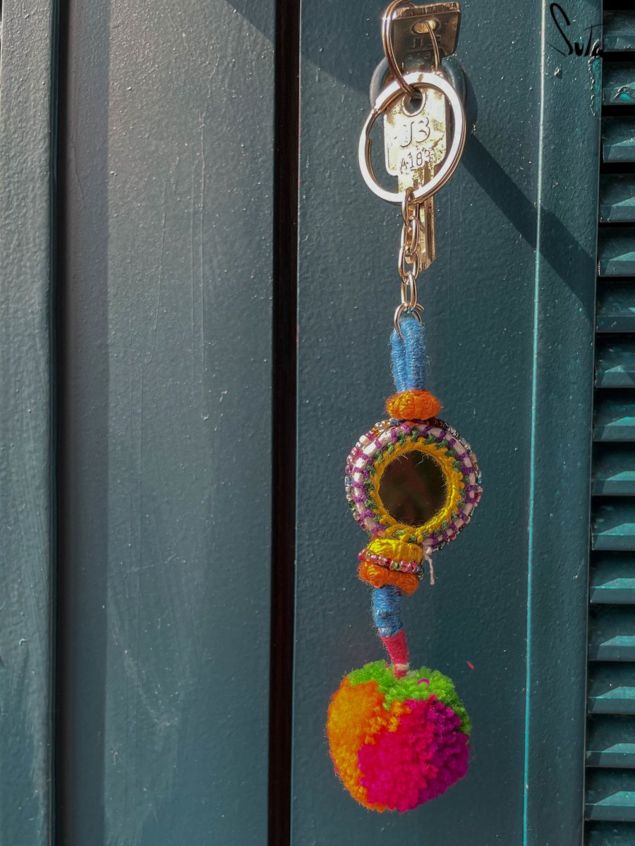 Reyah (Key chain) - suta.in