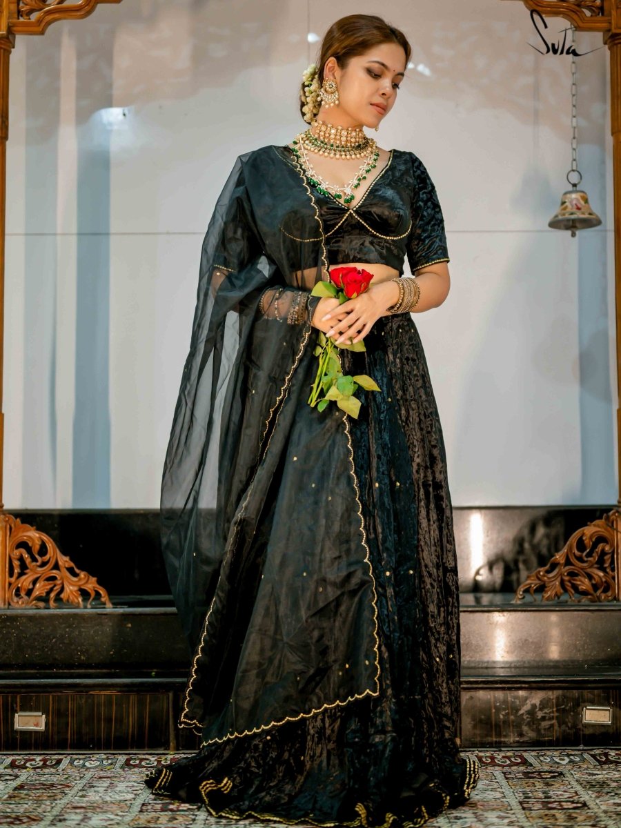 Saanjh ki Mehfil (Lehenga Set) - suta