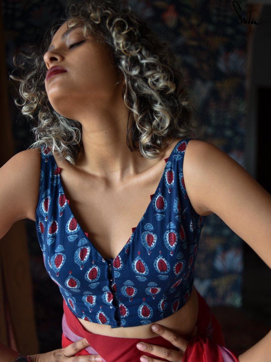 Strangers in the Night (Blouse) - suta.in